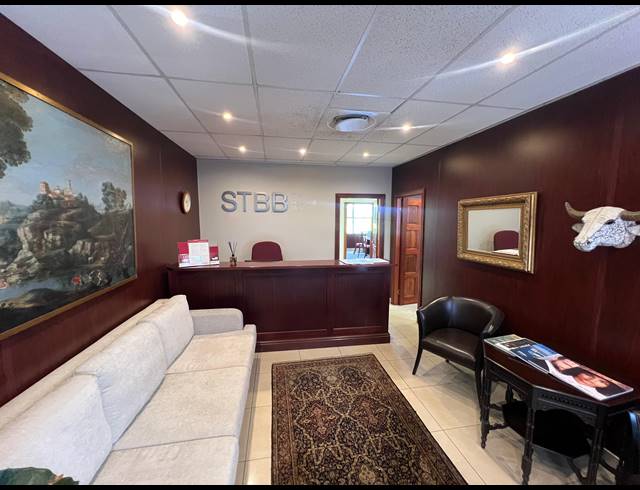 162M² OFFICE TO LET IN LA LUCIA RIDGE